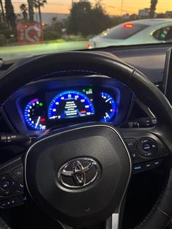 تۆیۆتا کۆرۆلا کرۆس